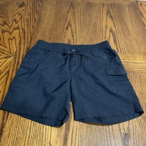 Columbia black shorts with 3 pockets & zipper, snap & drawstring S women